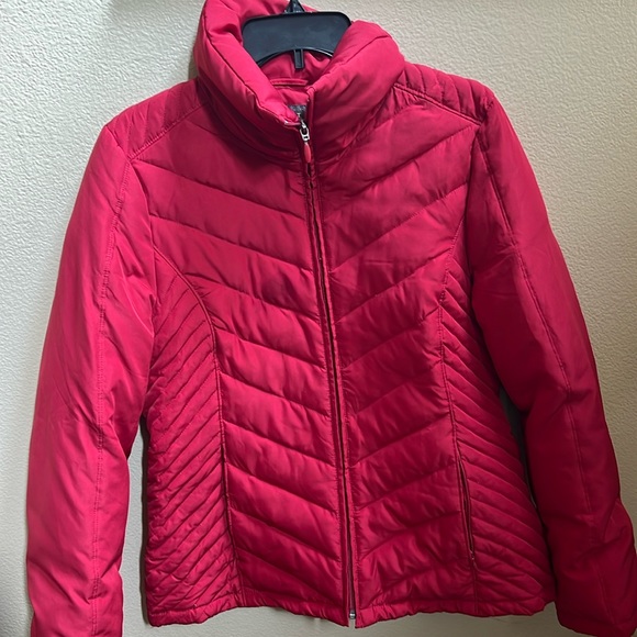 Stunning Kennet street down feathered Puffer Jacket UK 18-20 Beige